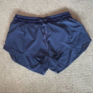 lulu lemon hotty hot shorts